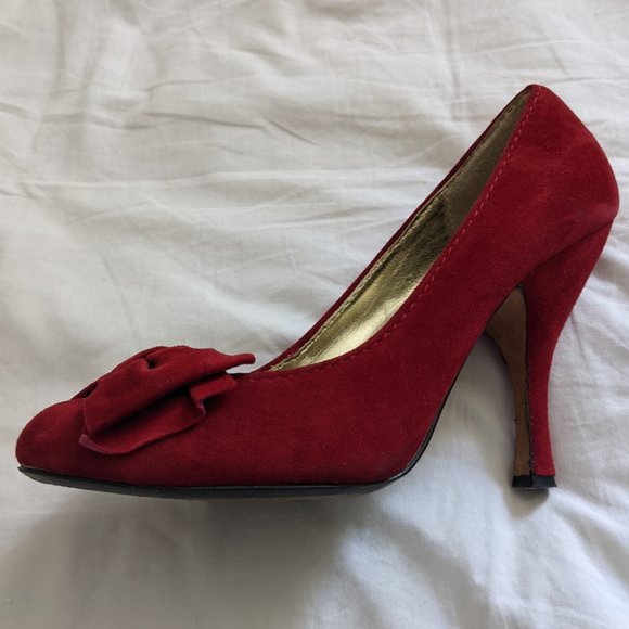 Red Suede Steve Madden Stiletto Heels - 7.5 - Picture 5 of 7